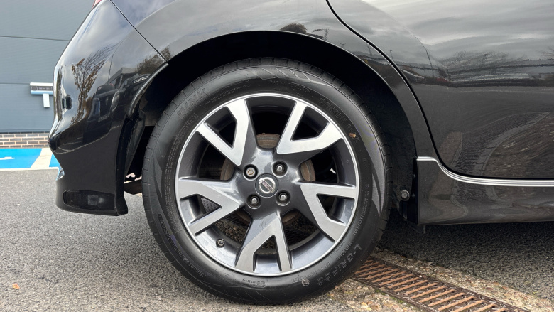 Nissan Note 1.2 Acenta Premium 5dr Petrol Hatchback